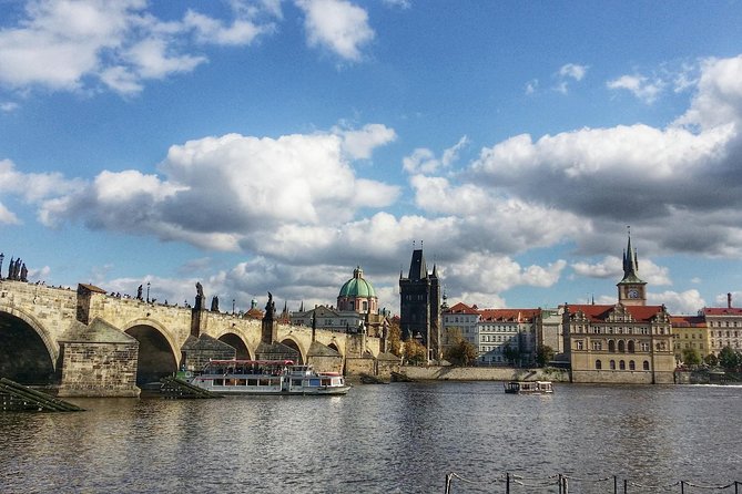 Shared Departure Transfer: Prague Hotel to Prague Airport - Small Groups for a Personal Touch