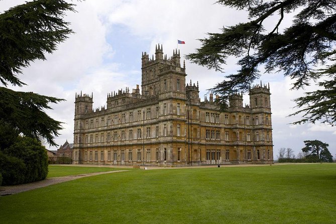 Shared Group Downton Abbey and Highclere Castle Tour from London - Starting Point and Comfortable Transportation from London