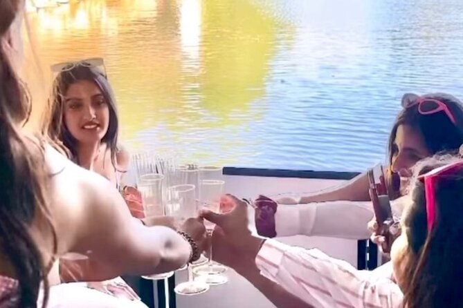 Shared Lake Austin Sunset Boat Cruise 2 hours Single tickets - The Experience Onboard: Comfort and Safety