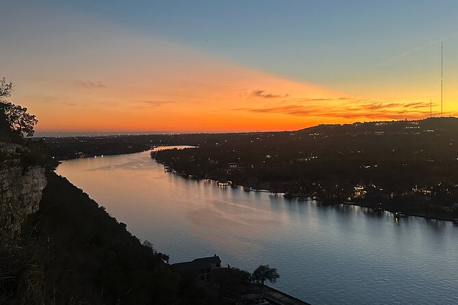 Shared Lake Austin Sunset Boat Cruise 2 hours Single tickets - The Role of the Captain and Tour Atmosphere