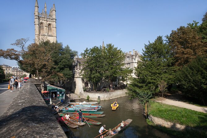 Shared | Oxford University Punting Tour - Enjoy a Classic Oxford Punting Experience with Guided Commentary
