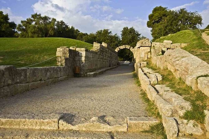 Shared Round Trip Transfer Service from Katakolon to Olympia - The Review Praises and Practical Insights