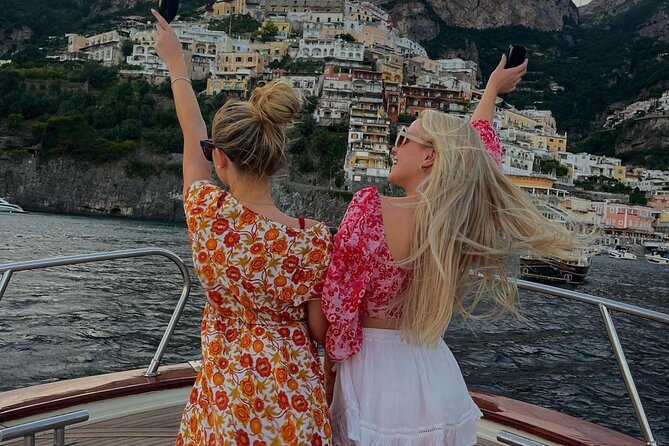 Shared Sunset Cruise from Positano with Drinks & Snacks 1.5-Hour - Snacks and Drinks: Prosecco and Refreshments