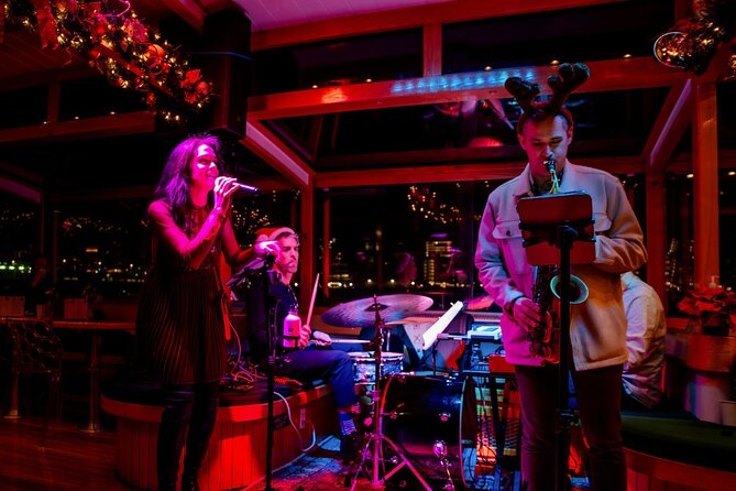 Shared Traditional Music and Hymns Christmas Tour in New York - A Warm Welcome at Pier 62 in Chelsea