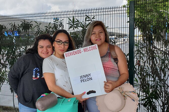 Shared Transportation to Cancun Airport from the Cancun Hotel Strip - Reliable Service with Friendly Drivers