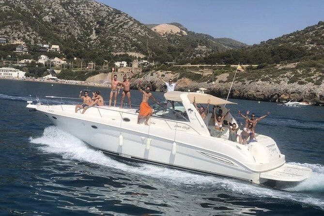 Shared Yacht Tour with Drinks Lunch and Snorkeling - Relaxing on the Yacht and Pacing of the Tour