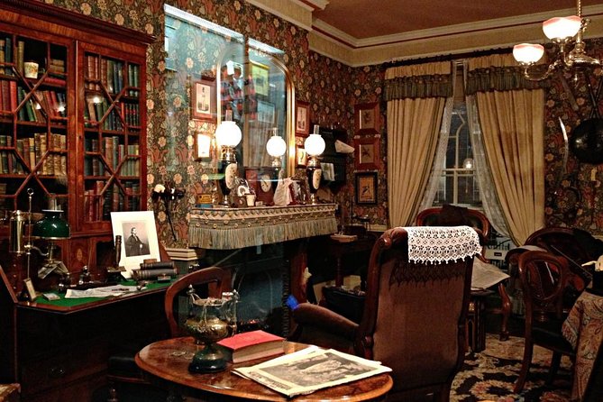 Sherlock Holmes Museum & Westminster Walking Tour - Pacing and Group Size: Personal and Efficient
