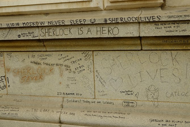 Sherlock Holmes Private Guided Tour - BBC Series & Traditional Locations - Passing Through Russell Square and Sherlocks Original Residence