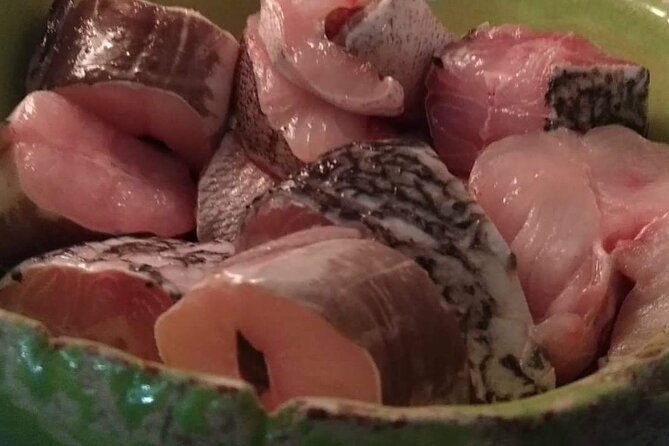 Shopping, cooking and eating together at my home in Porto - Practical Details and Group Size