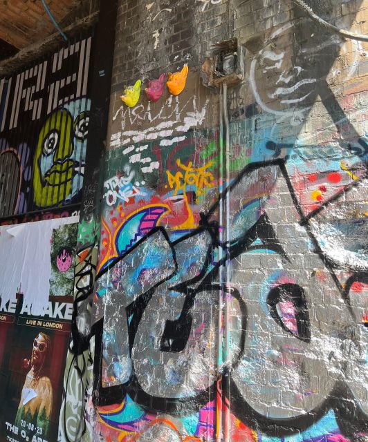 Shoreditch, East End Street Art tour best graffiti and art. - From Shoreditch Station to Brick Lane Murals