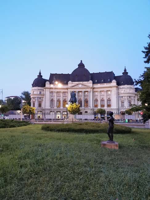 Short Bucharest city tour with live tourguide - Exploring Bucharest’s Iconic Landmarks in 2 Hours