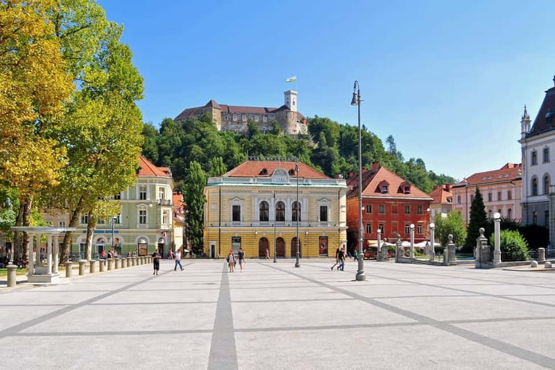 Short daily trip to Ljubljana from Trieste - Riding the cable car to Ljubljana Castle