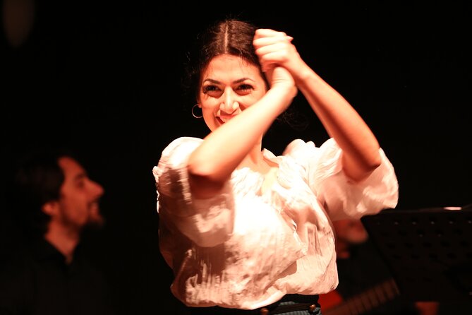 Show Songs Music and Neapolitan Dances with Tasting - Discover the Charm of Naples with Songs, Dances, and Tastes