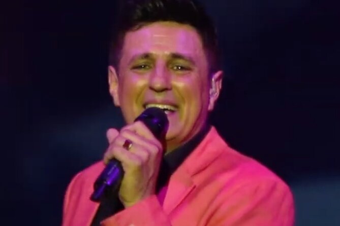 Show Tickets at Firelight Barn in Henderson - Logistics and Group Size