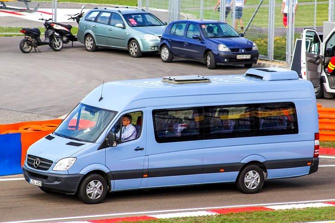 Shuttle Arrival Transfer from Paris Airport to Hotel/ Apartment - Who Should Consider This Transfer?