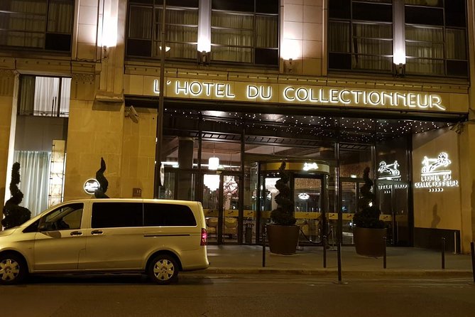 Shuttle Departure from Paris Hotel/Apartment to the Airport - The Experience of the Drivers