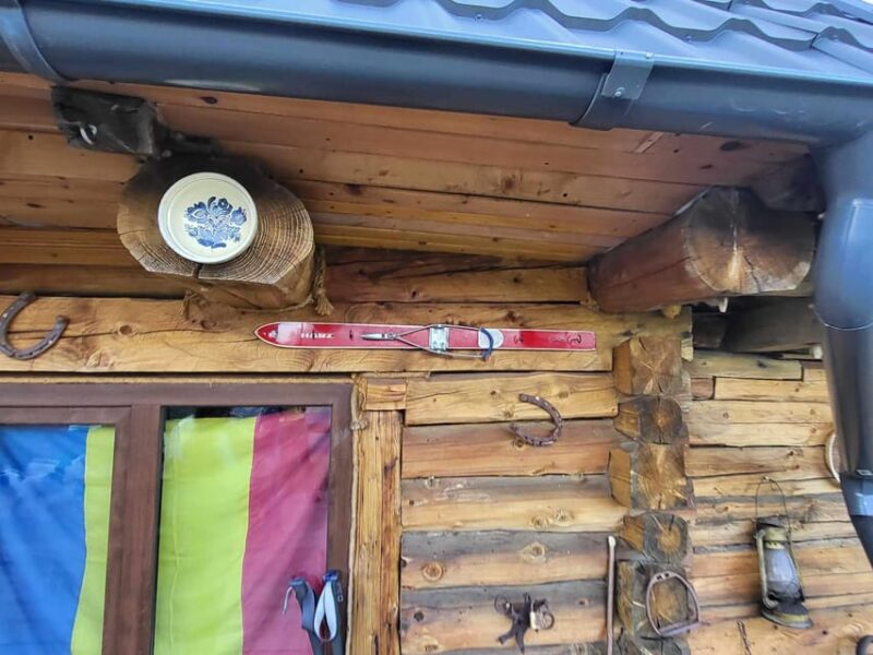 Sibiu: Cindrel Mountains Hike with Traditional Brunch - The Guide and Group Atmosphere