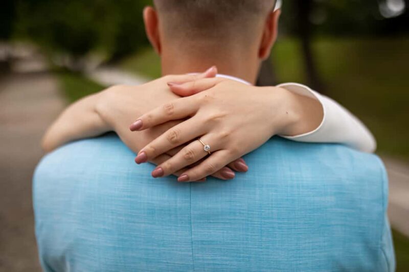 Sibiu: Private Photo Session with Professional Photographer - Visiting Iconic Locations: Bridge of Lies and Piata Huet