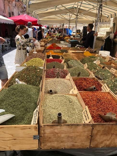 Sicilian food and wine tour in Siracusa - Meeting Point and Accessibility Details