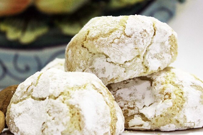 Sicilian Street food tour: eat local in Messina - The Role of the Guide: Knowledge and Storytelling