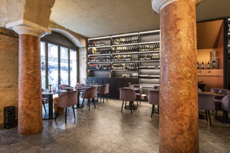 Sicilian wine tasting and hors d'oeuvres in an 18th century palace - Key Points