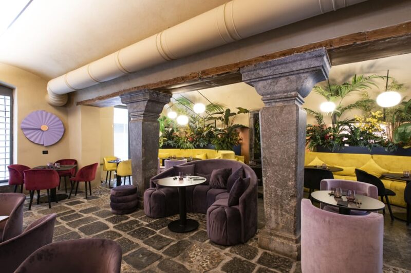 Sicilian wine tasting and hors d'oeuvres in an 18th century palace - Tasting Four Premium Sicilian Wines