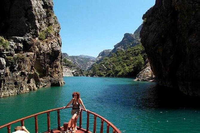 Side-Alanya: 5-Hour BoatTour inGreen Canyon with Lunch SoftDrinks - The Quality of the Guides and Tour Organization