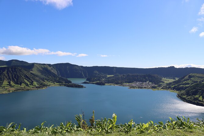 Side by Side Tour - Sete Cidades from North Coast (Half Day) - Guide and Vehicle Experience