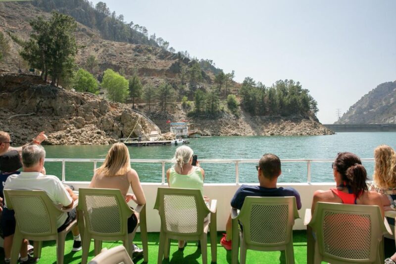 Side: Cabrio Bus and Boat Day Trip at the Green Lake - Lunch at a Local Restaurant