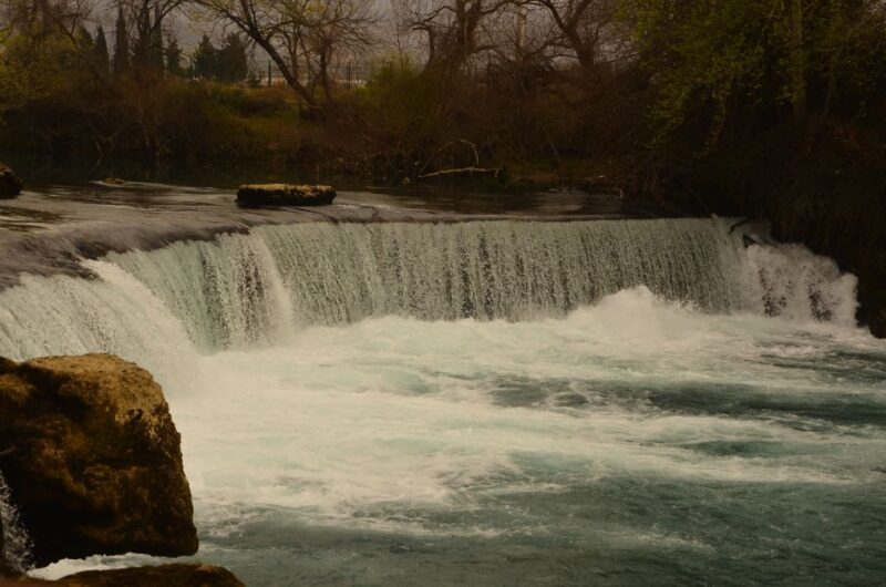 Side: Green Canyon and Waterfall Jeep Safari with Lunch - Guides and Customer Service Experience