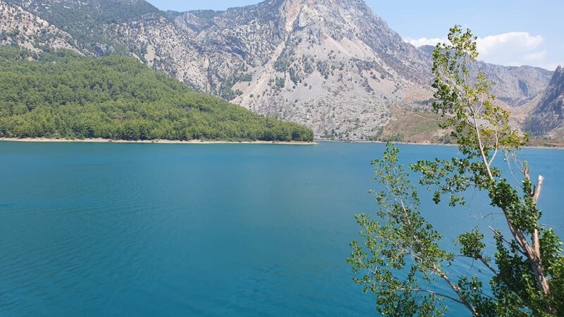 Side: Green Canyon Boat Tour With Open Buffet Lunch & Drinks - What Makes This Tour Stand Out