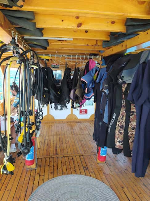 Side: Scuba Diving with Expert Diving Option - Key Points