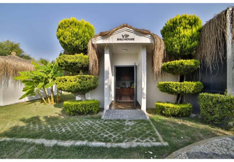 Side: Turkish Bath & Wellness Complex Entry & Treatments - Convenient Pickup and Location in Side