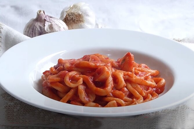 Siena and San Gimignano in Tuscany Private Day Tour - San Gimignano’s Towering Skyline and Medieval Streets