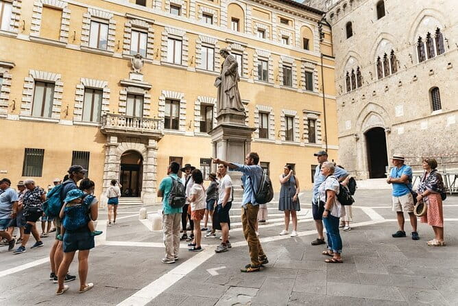 Siena and San Gimignano: Small-Group Tour with Lunch from Florence - Departure from Florence: Central Pickup and Comfortable Transport
