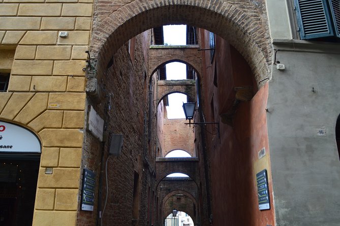 Siena Family Tour - Discovering Piazza del Campo and the Palio