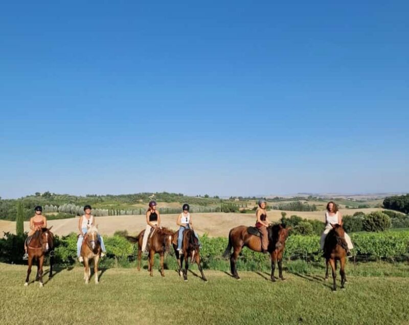 Siena: Horseback Riding Tour in the Tuscany Countryside - Explore the Scenic Tuscan Countryside on Horseback
