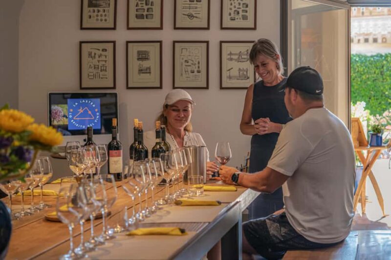 Siena: Organic Winery Tour and Wine Tasting - Practical Tips for Visitors