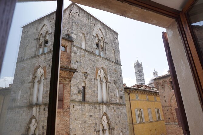 Siena Tour and exclusive window on Piazza del Campo - Baptistery and Siena’s Architectural Gems