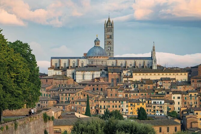 Siena Walking Tour with Audio and Written Guide by a local - Wander Through Piazza del Campo, Siena’s Heart