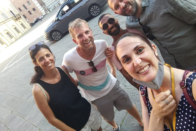 Siena wine tasting & Gelato tasting - Visit the Oldest Bank and the Iconic Piazza del Campo