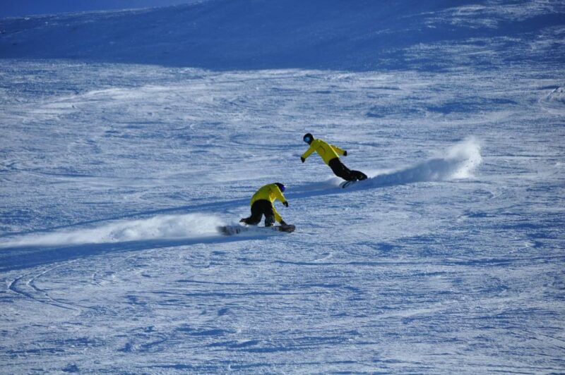 Sierra Nevada: Ski or Snowboard Lesson with Instructor - Flexibility to Practice All Day on the Slopes