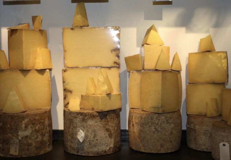 Sights & Bites of Covent Garden - British Cheeses and Their Craftsmanship