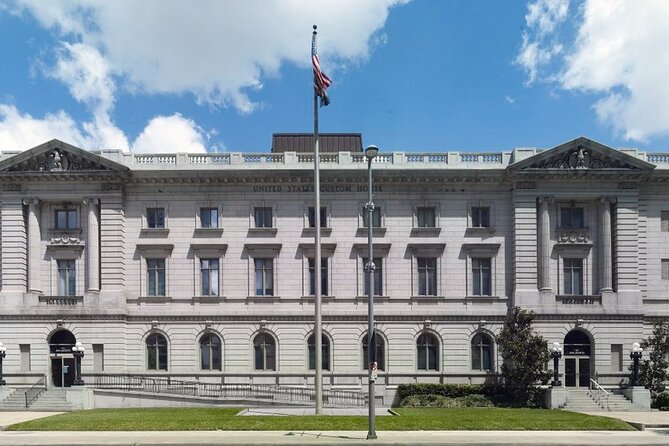 Sights of Downtown Houston Smartphone Audio Walking Tour - Visiting Historic and Artistic Landmarks