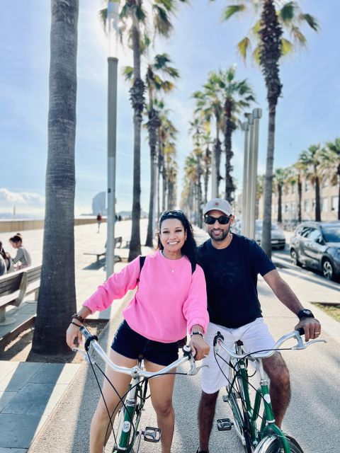 Sightseeing Barcelona by Bike, Photo-shooting & Tapas - Logistics and Group Size for Comfort and Safety