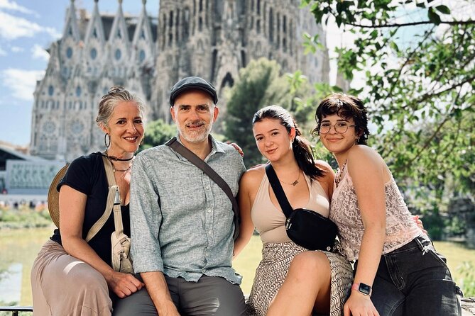 Sightseeing by Bike & Photo Shooting - Exploring the Gothic Quarter and Barcelona’s Cathedral