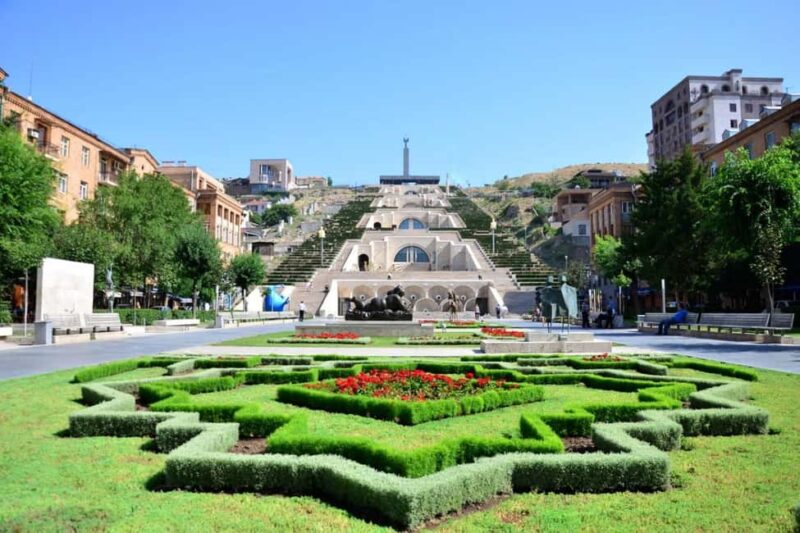 Sightseeing tour in Yerevan, Megerian Carpet, Soviet Club - Discover Yerevan’s Historic Heart and Cultural Heritage in a Compact Tour