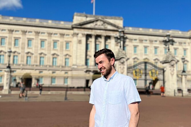 Sightseeing tour of London - in clear, slow English - Exploring Green Park and Its Surprising History