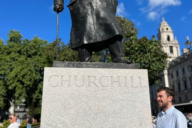 Sightseeing tour of London - in clear, slow English - The King’s Two Birthdays at Horse Guards Parade