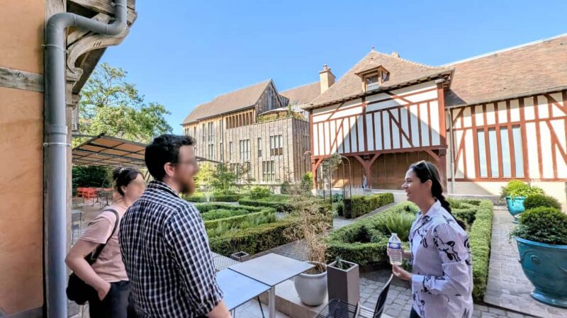 Sightseeing tour of the historic center of Troyes - The Value of a Guided Walk in Troyes